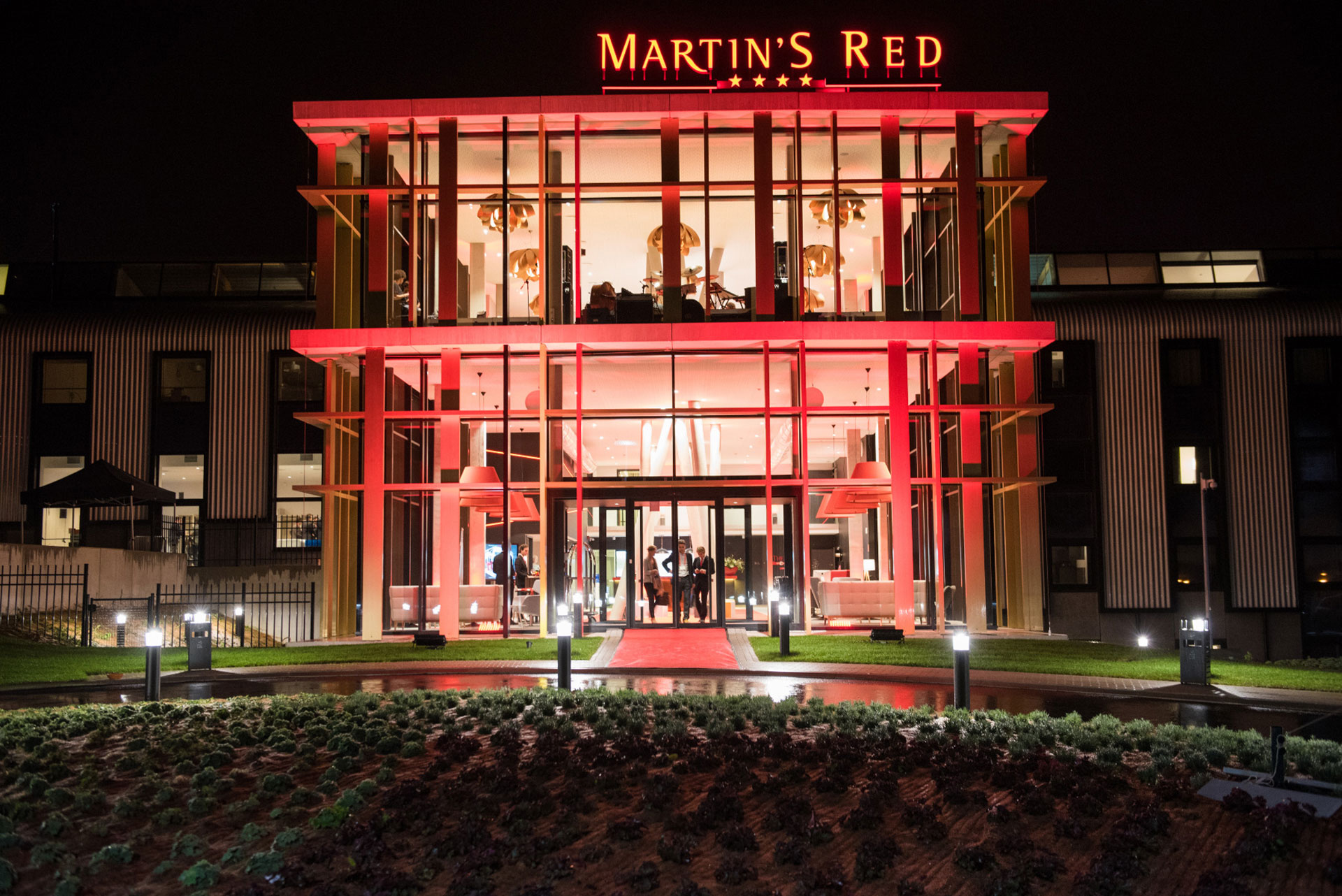 Martins Red