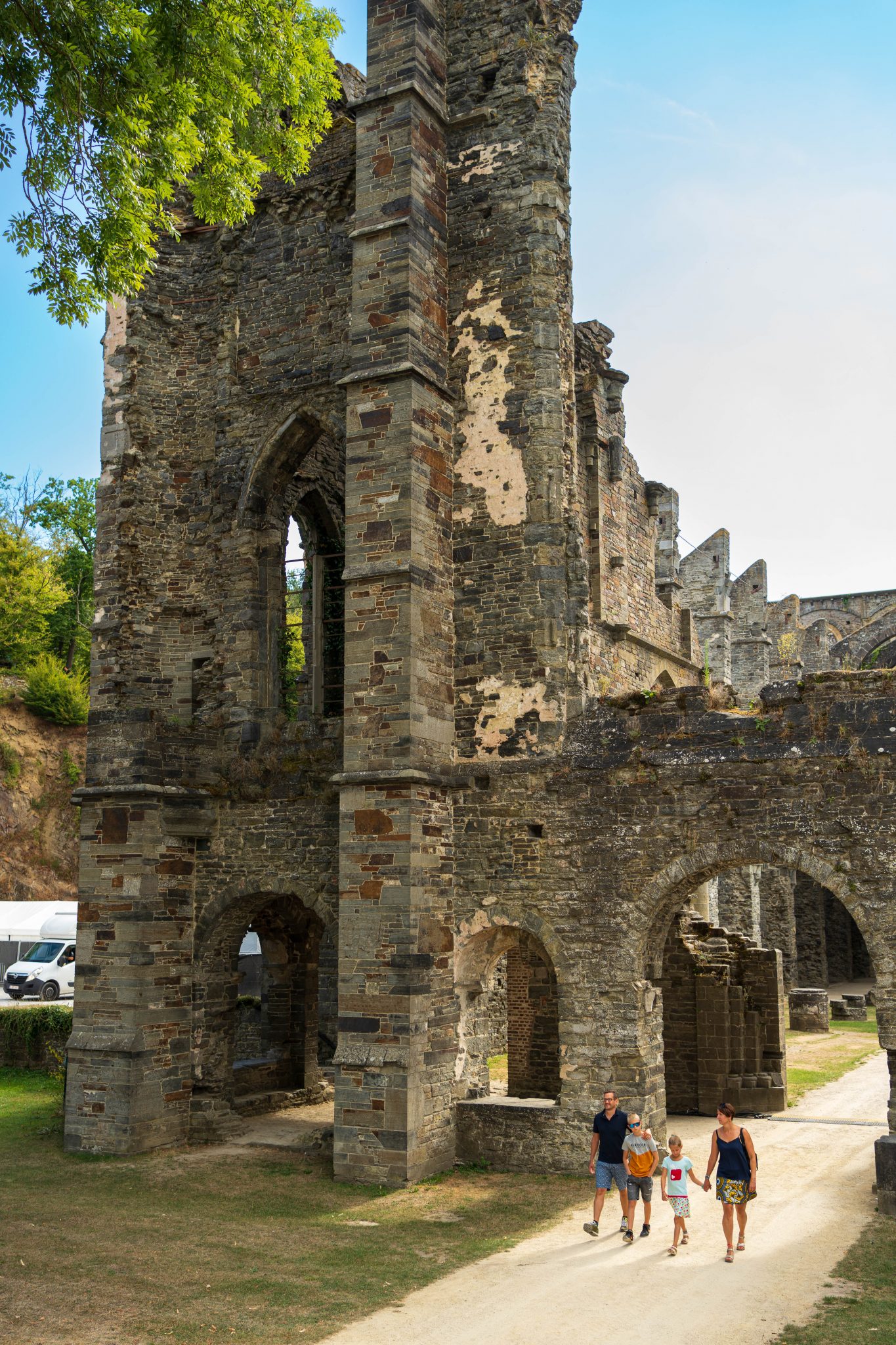 Famille à l'Abbaye de Villers