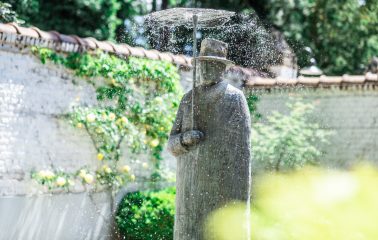L'homme au parapluie à la Fondation Folon