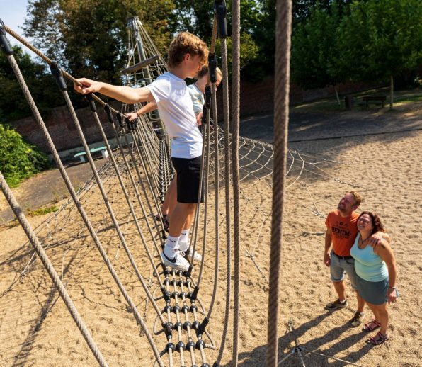 MTBW-Denis Closon Plaine de jeux du château d'Hélécine