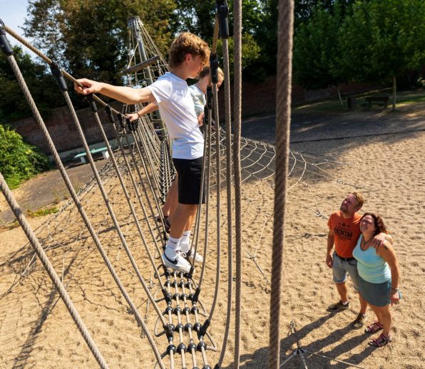 MTBW-Denis Closon Plaine de jeux du château d'Hélécine